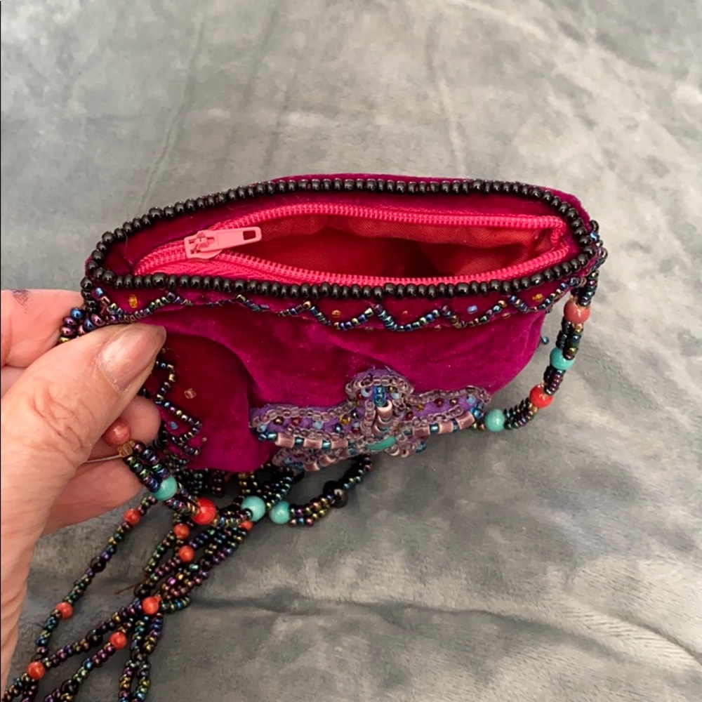 Velvet beaded small crossbody purse - Picture 3 of 6